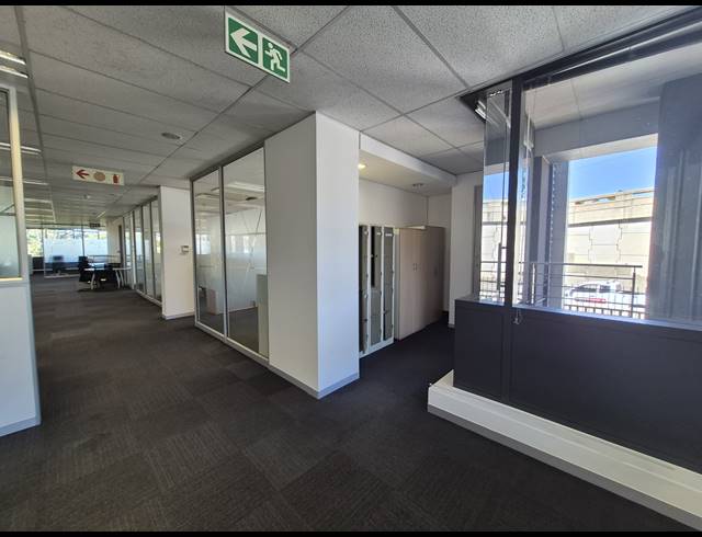 552M² OFFICE TO LET IN SANDTON CENTRAL